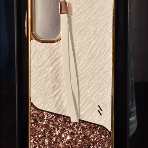 Luxurious Gold and White Glitter Phone Case - Picture 1 of 6